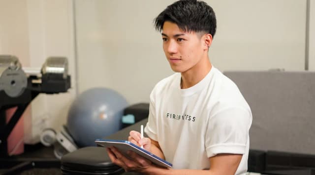 葛本蓮トレーナー